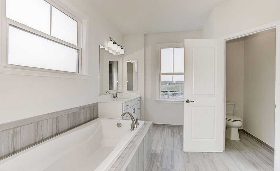Meadowbrook Farm Belmont Master Bath