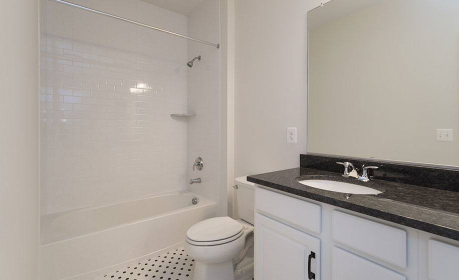 Grandin II - Bathroom